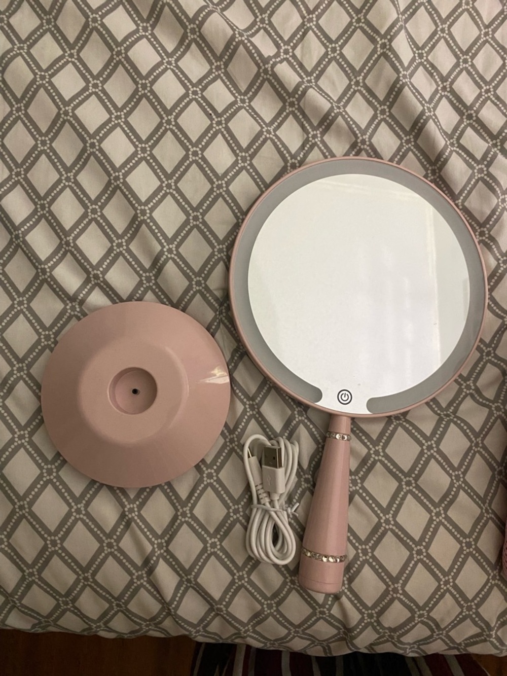 Pink LED Handheld Mirror - Picture 4 of 5